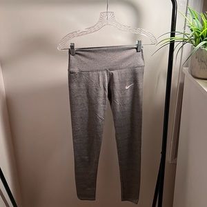 Nike leggings